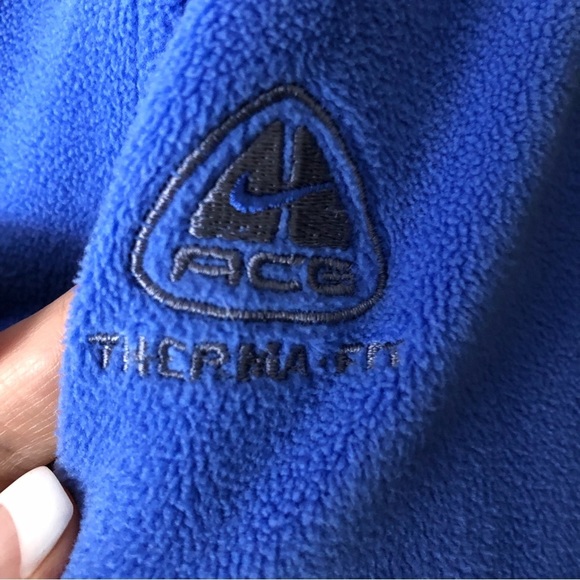 Nike brand ACG 1/4 zip​​ - Picture 3 of 4